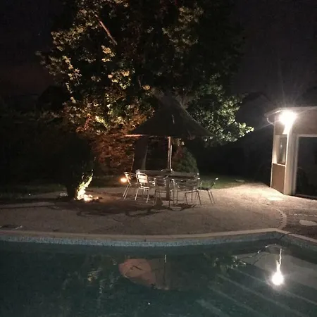 Vakantiehuis Dans Avec Piscine Privee With Swimming Pool